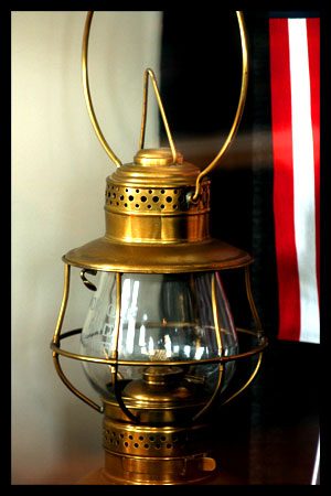 Lanterns & Signal Lamps